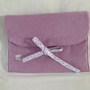 Funda Ordenador con solapa y lazo micropana rosa